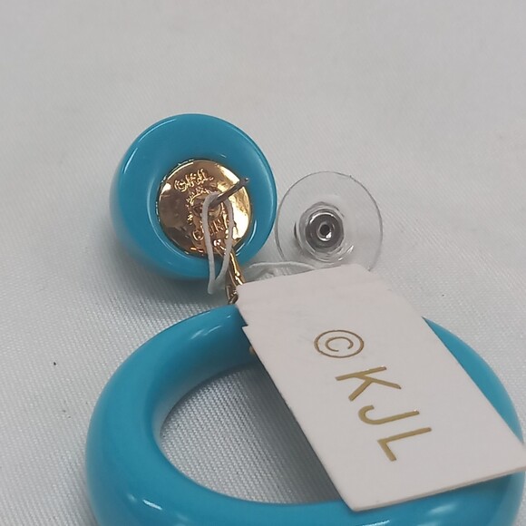 KJL Kenneth Jay Lane "Take Me Back" acrylic earrings Pierced NEW - Picture 5 of 7